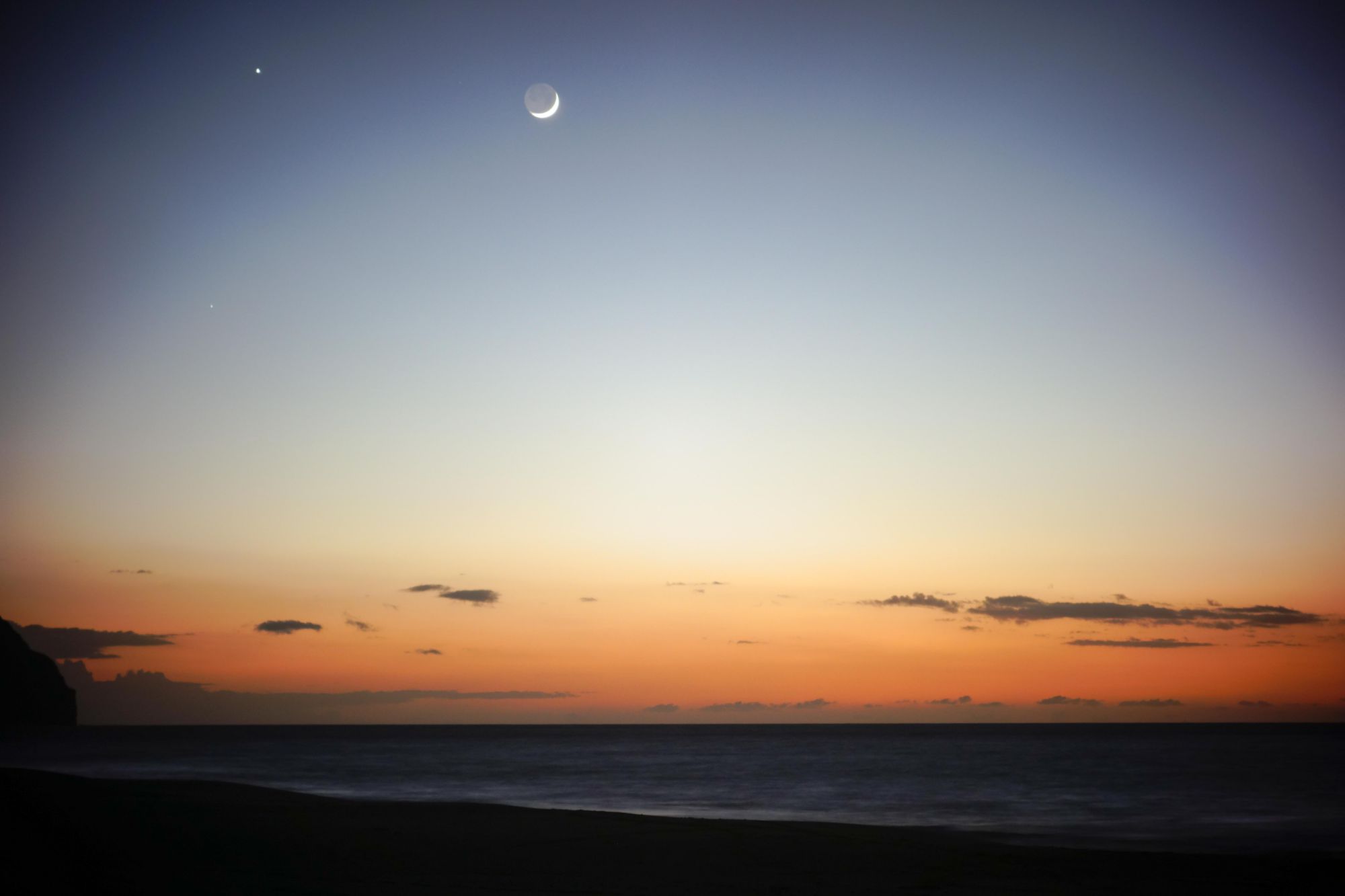 sunset & moon napali coast trail